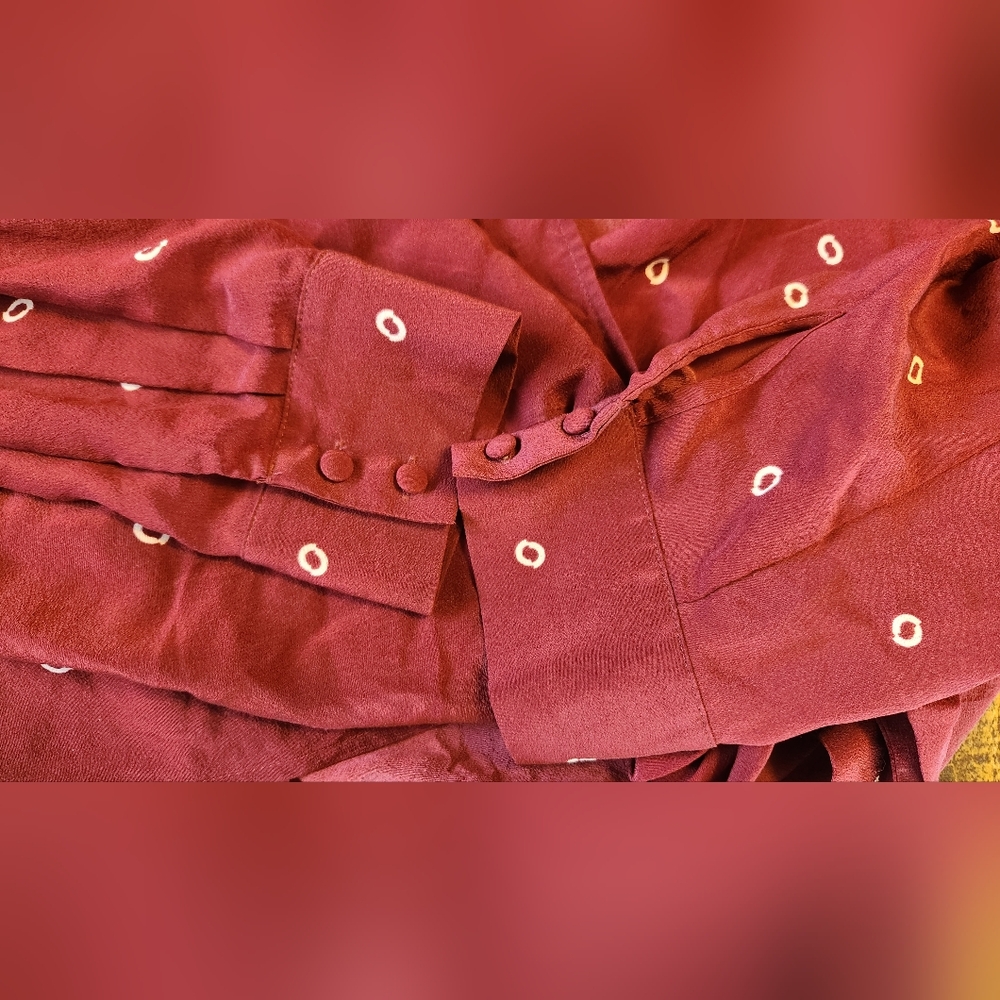 J.Crew Tie Front 100% Silk Top in Burgundy Dot Size Large - Picture 8 of 9
